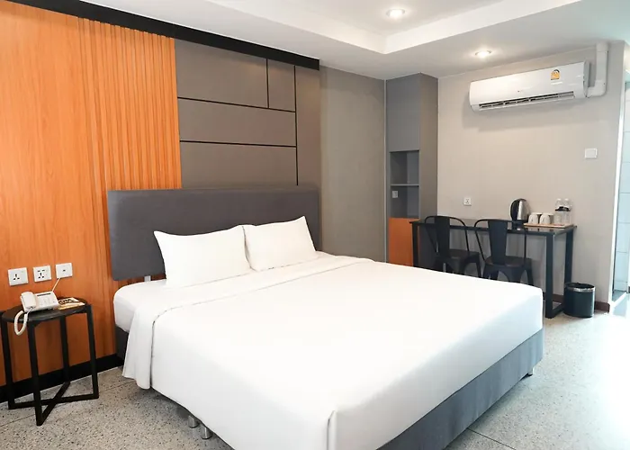 12 The At Don Mueang Airport Отель 4*