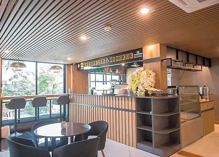 12 The At Don Mueang Airport Отель 4*